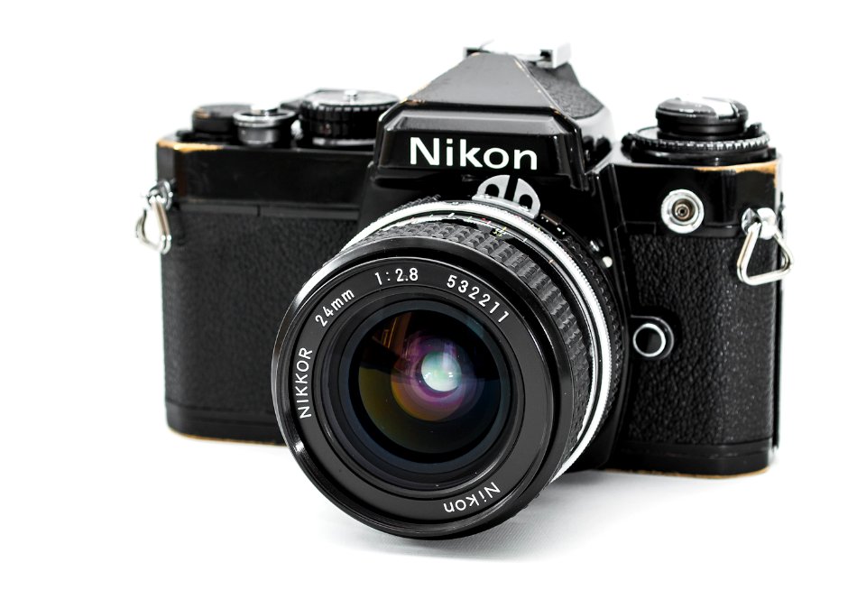 Nikon FE + Nikon 24mm f/2.8 AI