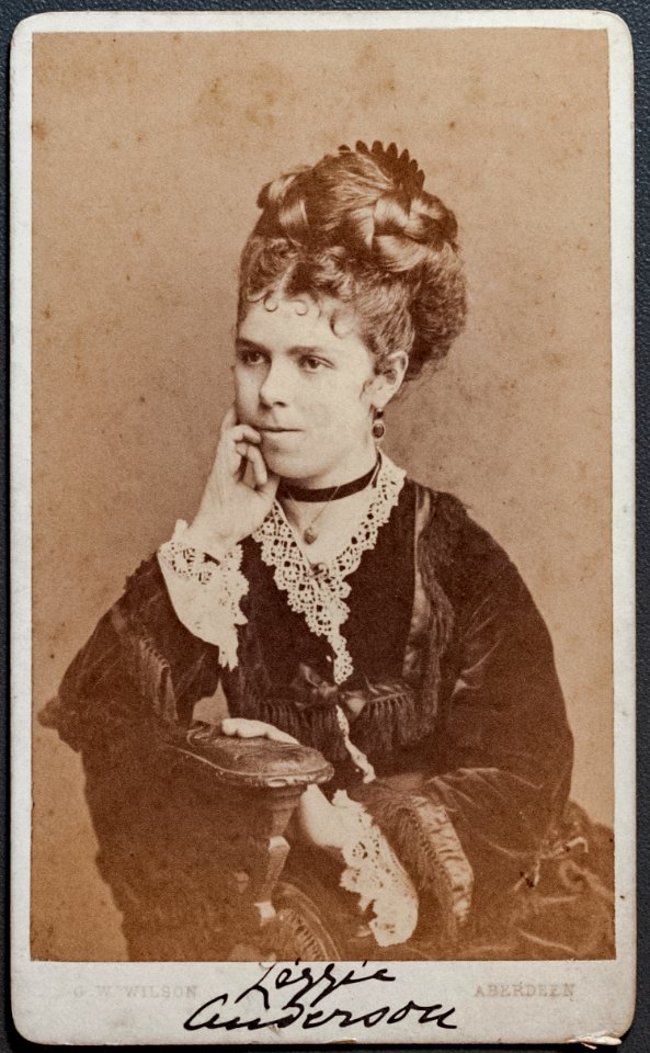 "Lizzie Anderson"