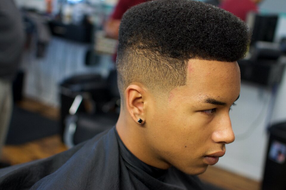 Haircut afro shape up afro