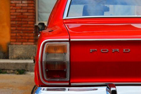 Vintage ford fanale