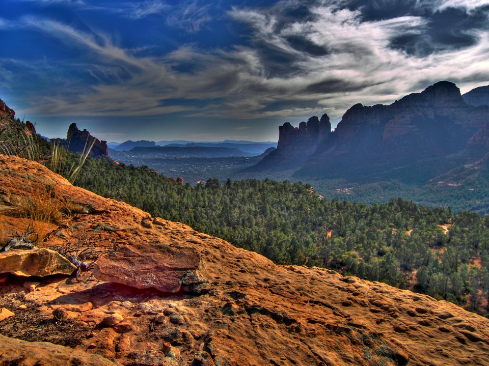 Brins Mesa Trail (HDR)