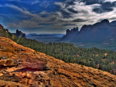 Brins Mesa Trail (HDR)