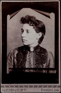 Memorial cabinet card portrait of a woman photo