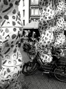 2013.06 - 'Black & White Still-life picture of street sculpture art', in Amsterdam city, De Pijp-district; urban photography of the Netherlands, Fons Heijnsbroek photo