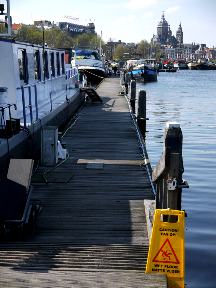 2016.04 - Amsterdam photo; a view over the Oosterdok / Docklands waterfront with boats; geotagged free photo in the public domain; Dutch photography, Fons Heijnsbroek, The Netherlands photo