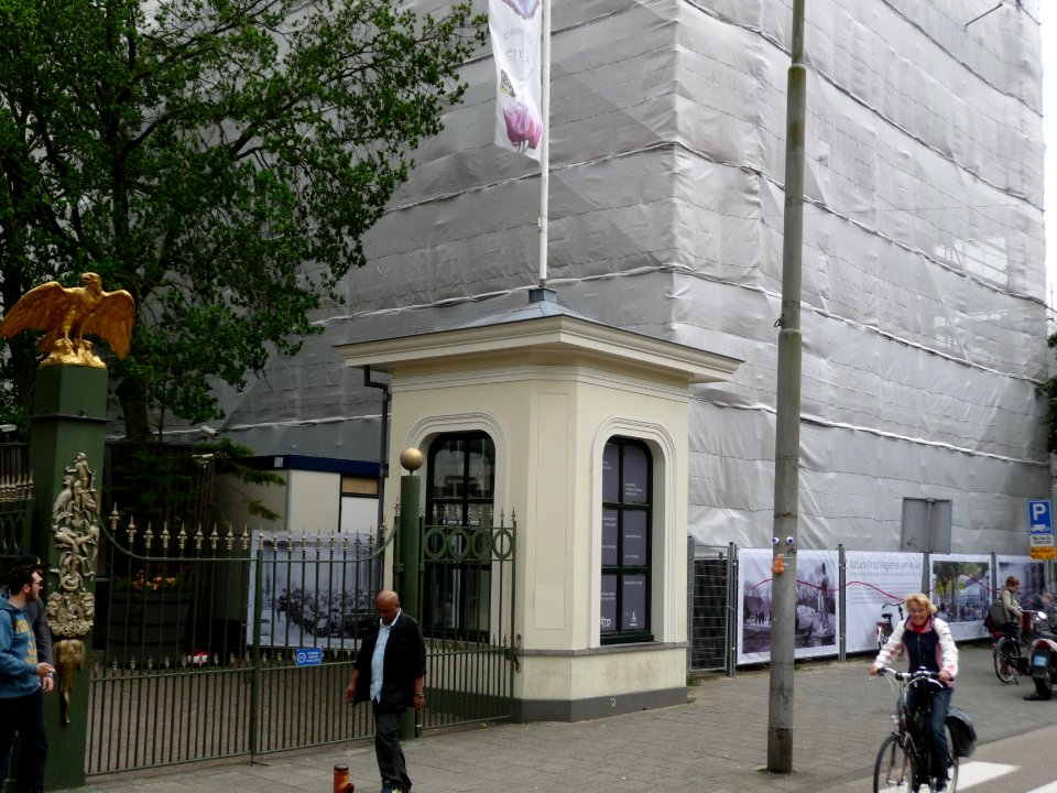 2013.06 - 'Entry of Artis Zoo and rebuilding constructions', on the street Plantage Kerklaan; photo Amsterdam city in Summer, Dutch photographer Fons Heijnsbroek