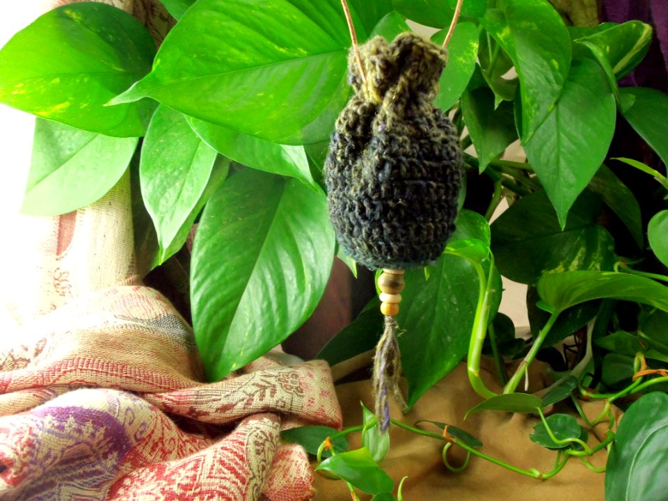 Crochet Amulet Pouch