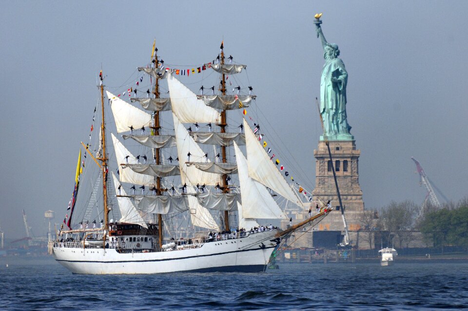 New york harbor statue of liberty