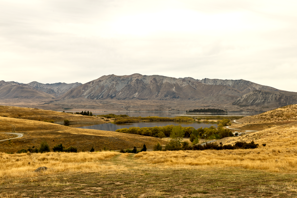 MacKenzie basin lakes