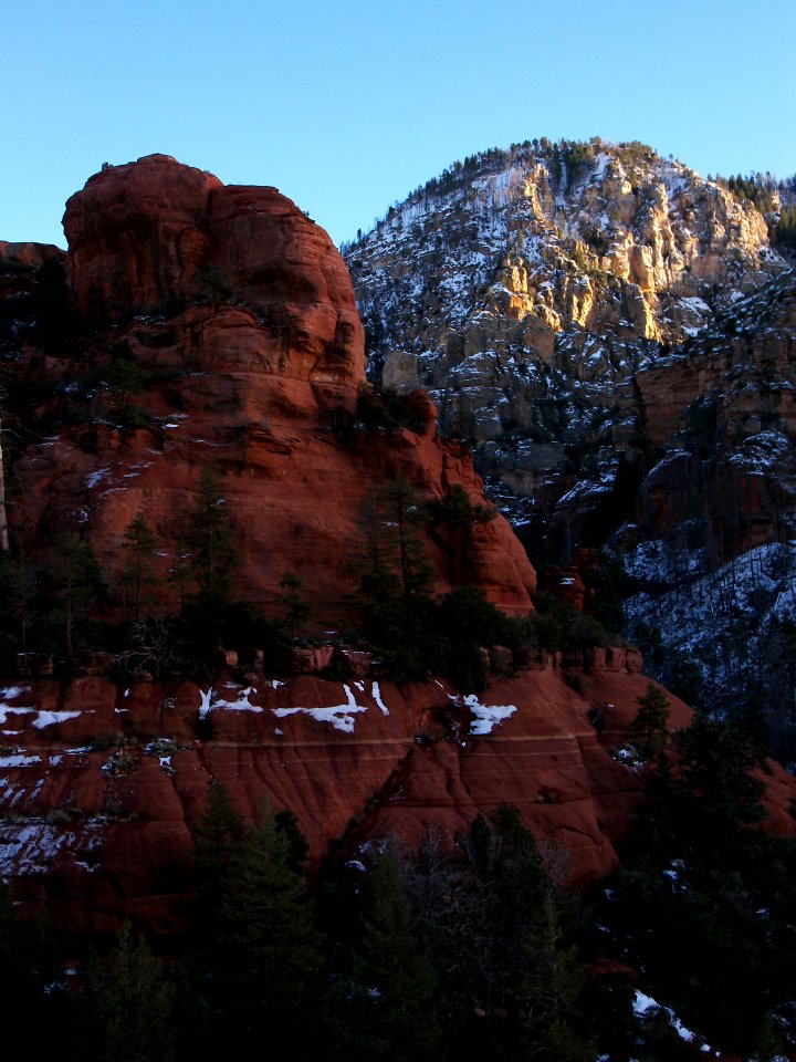 Vultee Arch Trail