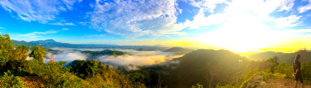 Smartphonegraphy with my iPhone. 😊 This morning hiking at Bukit Panorama Kuantan Pahang Malaysia .. Not to lucky cause I'm late to peak.. It's okay. Not today, maybe next time with my dslr. ✌️