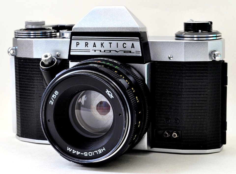 Praktica Nova (Helios 44M)