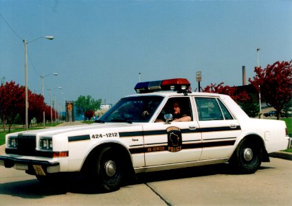 Patrol car on Pearl Ave May 1991 photo