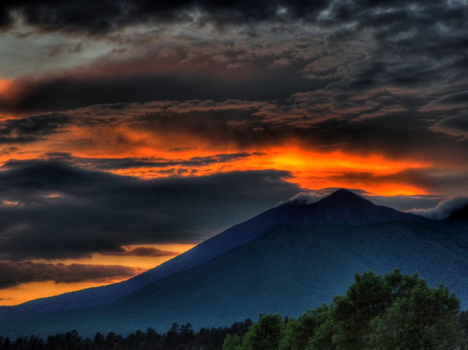 San Francisco Peaks (HDR)