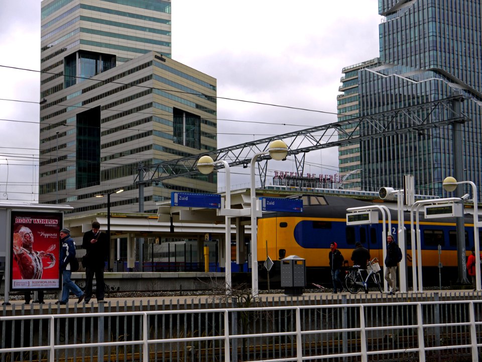 2014.01 - Amsterdam in photo, New architecture buildings & the platform at the train / metro-station Zuid near the Zuid-As; a geotagged free urban picture, in public domain / Commons CCO;  city photography by Fons Heijnsbroek, The Netherlands