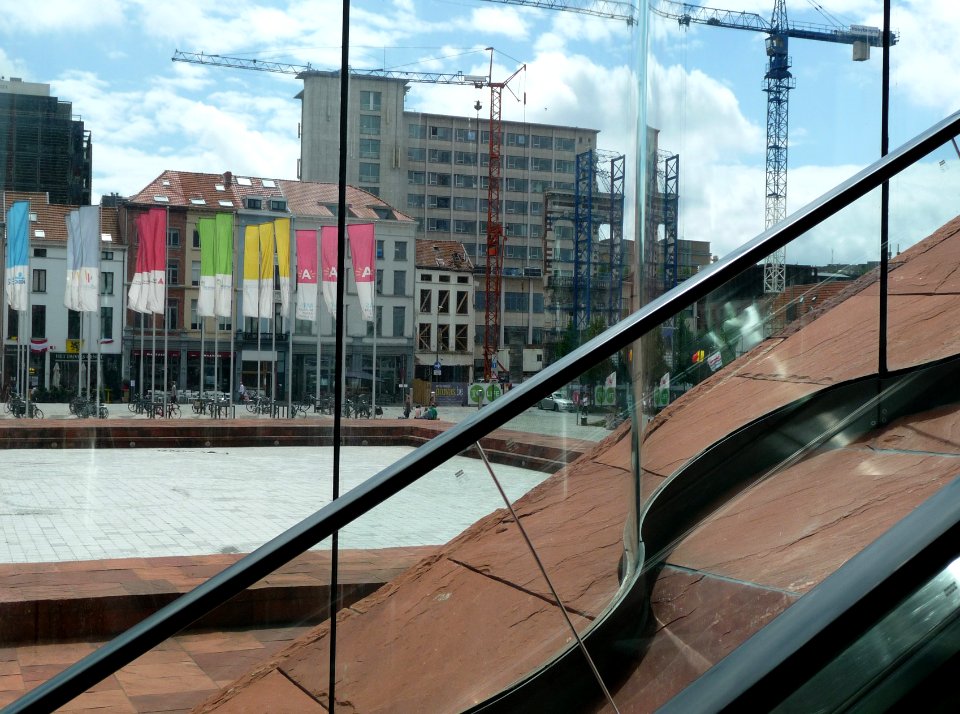 2012.08 - 'Museum het MAS - Museum aan de Stroom', with a beautiful view over the city-center of Antwerp and the old and new harbors on the border of river Schelde - photography of modern architecture in the urban city - Fons Heijnsbroek, Belgium