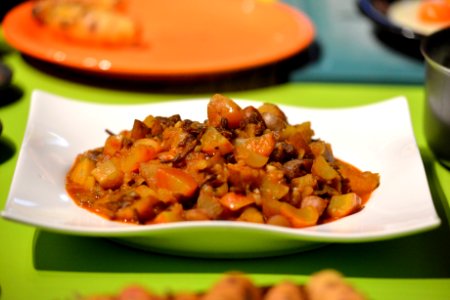 Antropomorfi, Papines para hoy, Platos para mañana