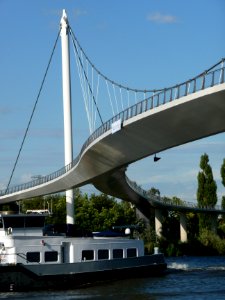 2011.07 - 'Photo of modern bridge architecture', a Dutch suspension-bridge: the Nesciobrug; northeast of Amsterdam city; photo geotagged, in public domain photo