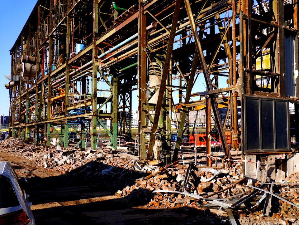 Rusty old construction of an old shipyard hall - free photos Amsterdam, Fons Heijnsbroek