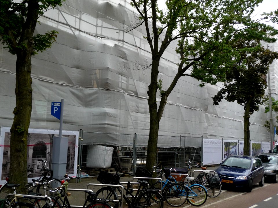 2013.06 - 'Rebuilding activities for the new Zoo museum' of Arts, on the Plantage Kerklaan; photo Amsterdam city in Summer; Dutch urban photography, Fons Heijnsbroek