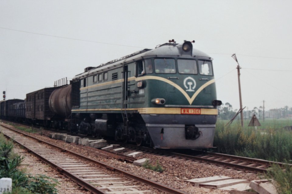China Railways Dongfeng DF Diesel-Electric Locomotive