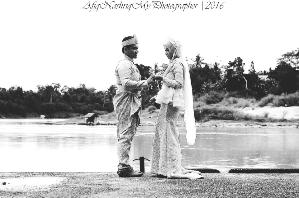 Pakej 3 : Majlis Menyambut Menantu. Tahniah buat Rizal & Wanie 21.Disember.2016 semoge kekal bahagia hingga Ke jannahNya. Pm Afiq tuk book date majlis perkahwinan anda nanti.😊