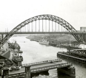 F. Parker Glass Plate - King George V Bridge, Newcastle-on-Tyne