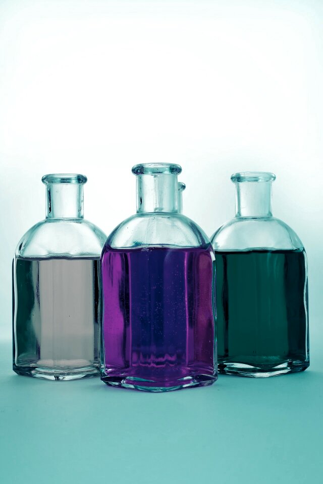 Liquid glass color
