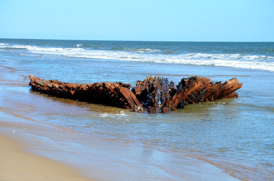 Kohler shipwreck is once again exposed at Ramp 27