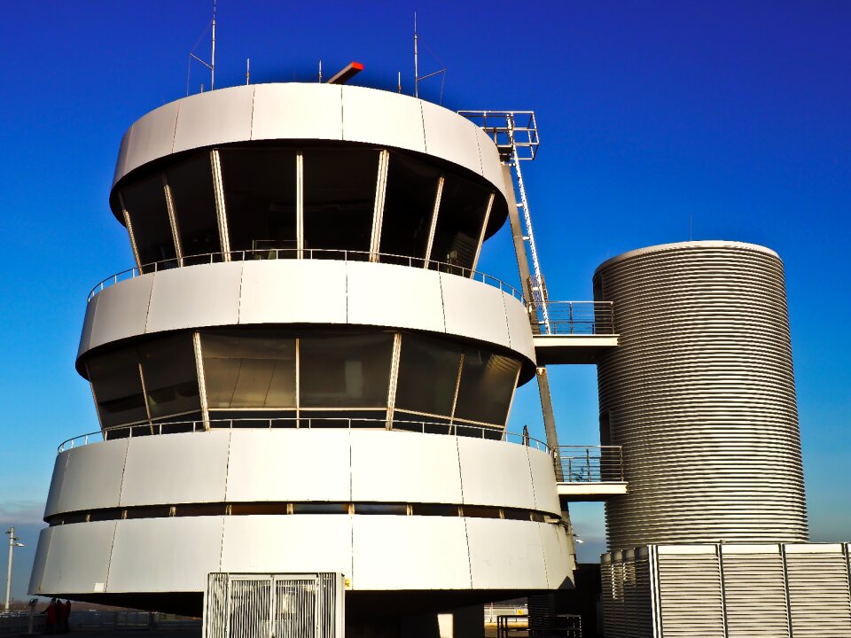 Security airport düsseldorf
