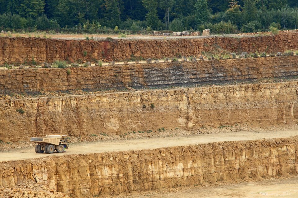 Luxembourg mineral cement