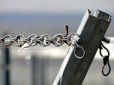 Tension wire suspension metal