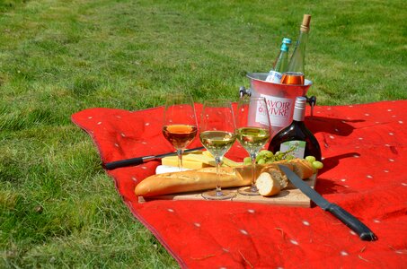 Wine blanket rush