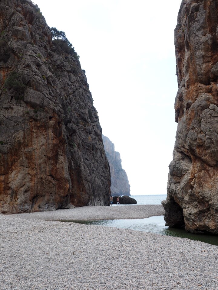 Breakthrough gorge beach