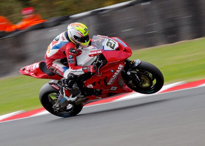 Speed red track