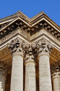 Paris mausoleum landmark