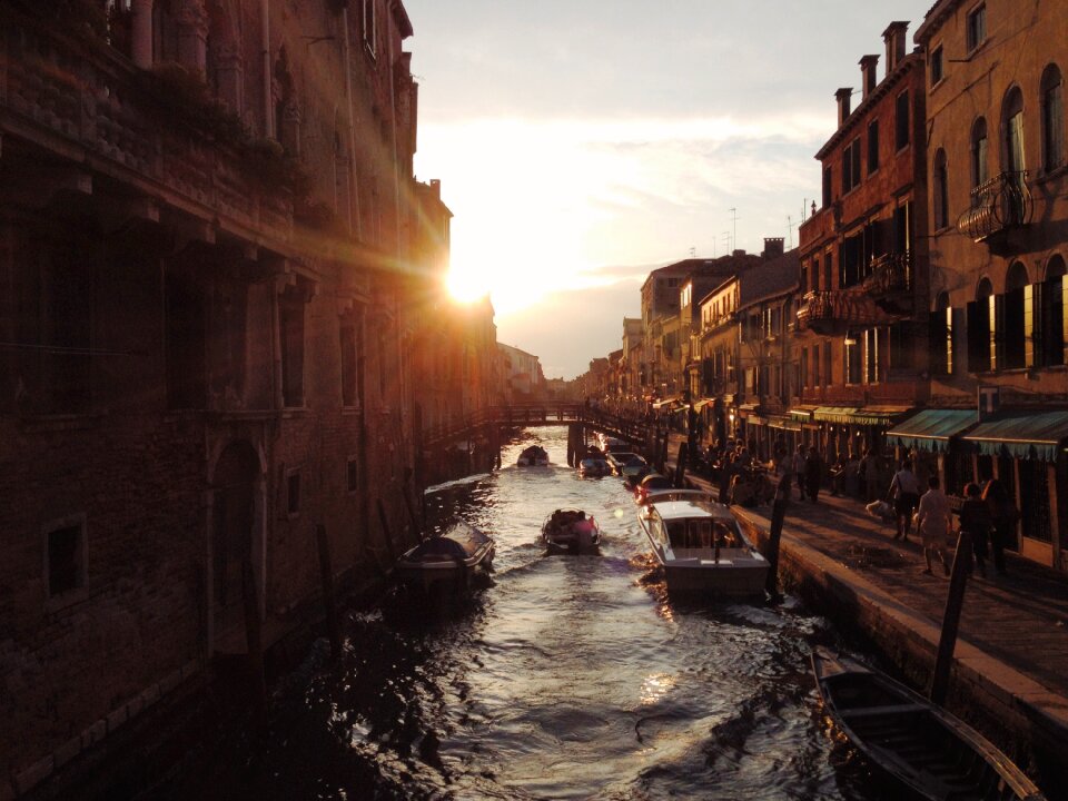 Architecture water boat