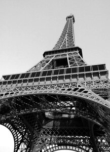 The eiffel tower black and white france photo