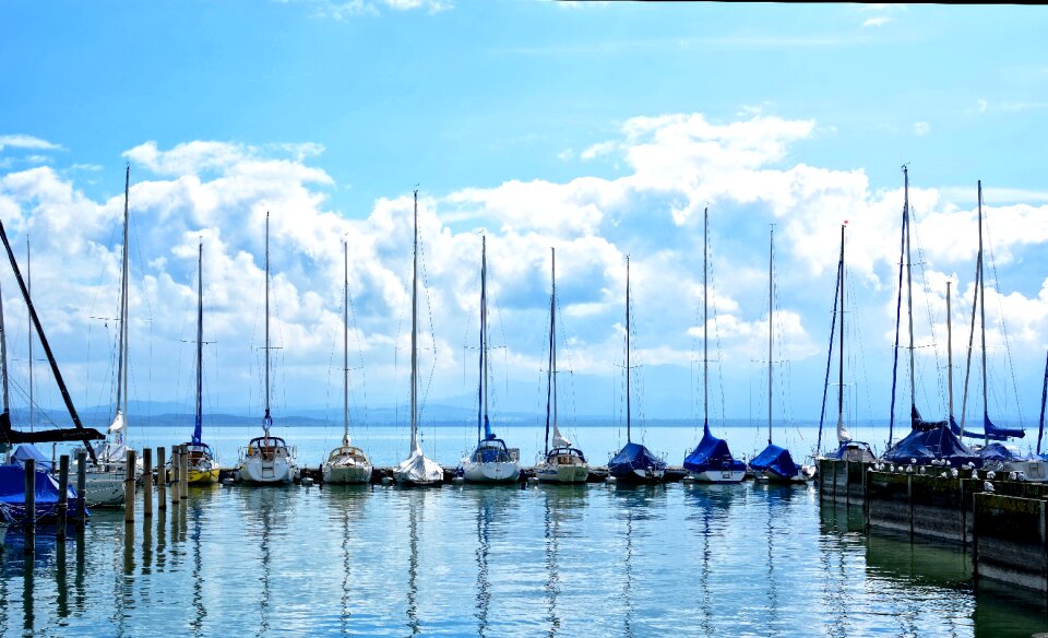 Boat masts masts lake