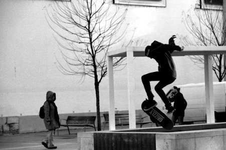Praktica BC1 with Pentacon Prakticar 2,8/135 - Skateboarder 2