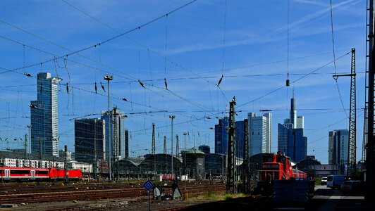 Bahnsteigkante railway traffic banks photo