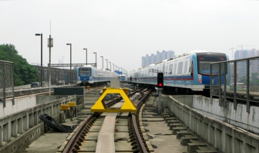 Line 5 of Canton metro.广州地铁5号线坦尾联络线区间。