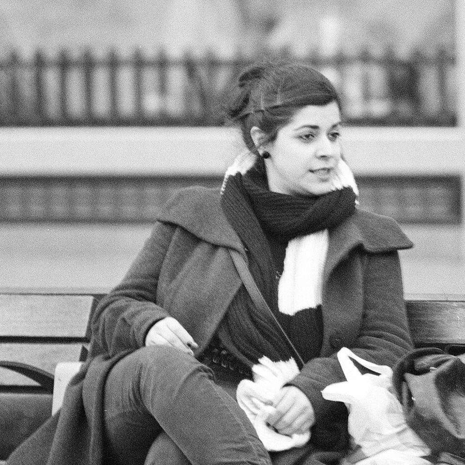 Praktica MTL 5 + Pentacon Electric 4/200 MC - Young Woman at Liberty Square