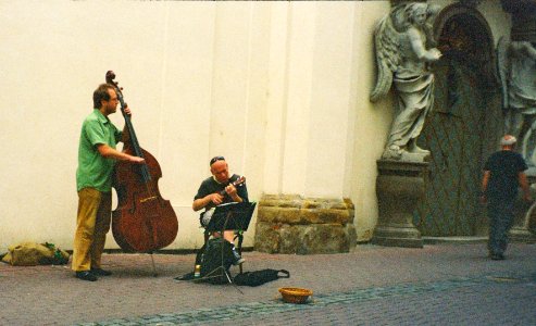 Vilia - Street Musicians 2 photo