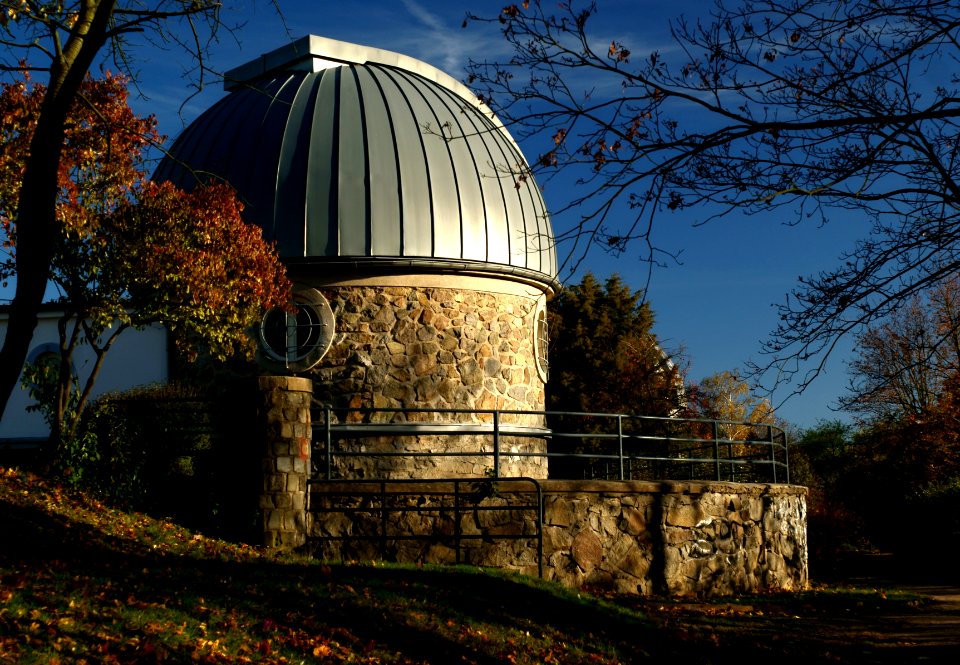 Sony Alpha A230 with MIR-1V - Old Part of Brno Observatory and Planetarium