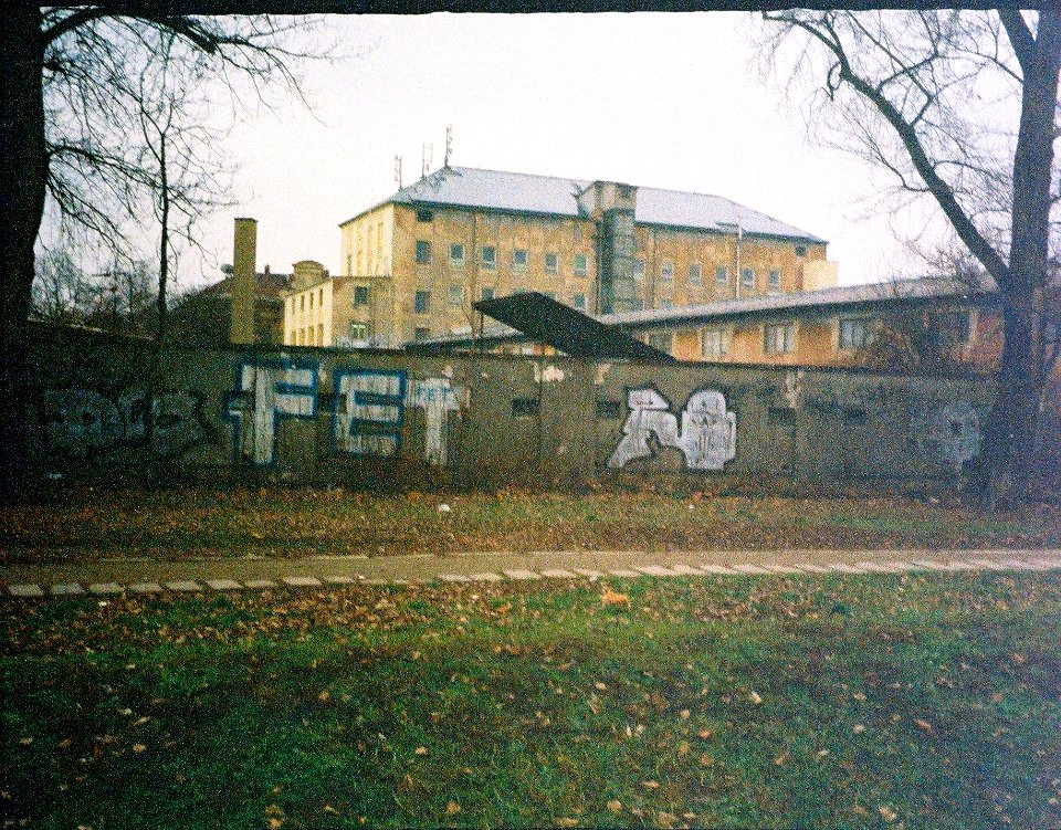 Chaika 3 - An Abandoned Corner of the City 1