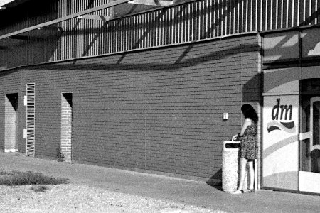 Canon Prima Zoom 80u (Sure Shot 80u) - Smoking Woman