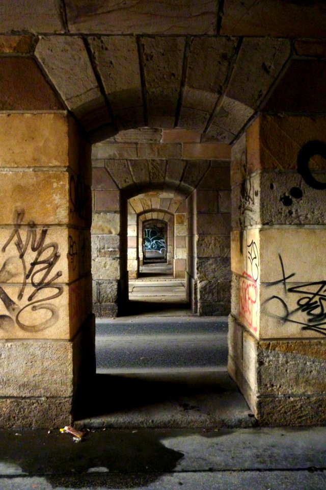 Doors to Neverwhere 1