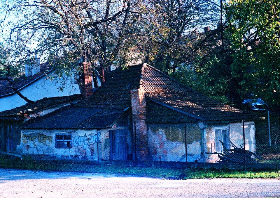 Kiev 4 + Jupiter-8 - Another Version of My Favourite Little House on Lesná 2