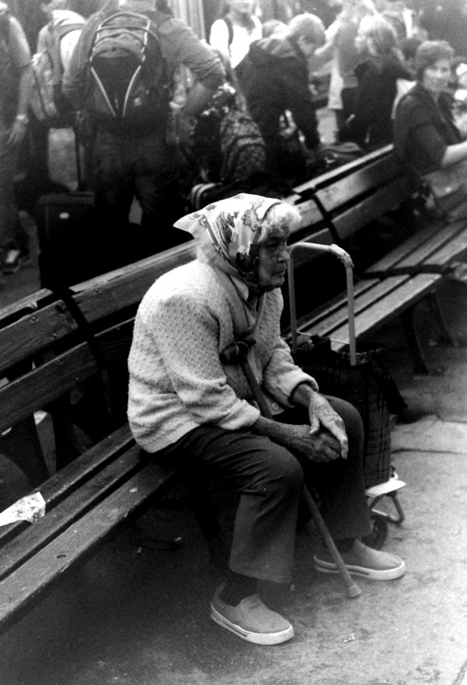 Old Woman on the Bench (remastered)
